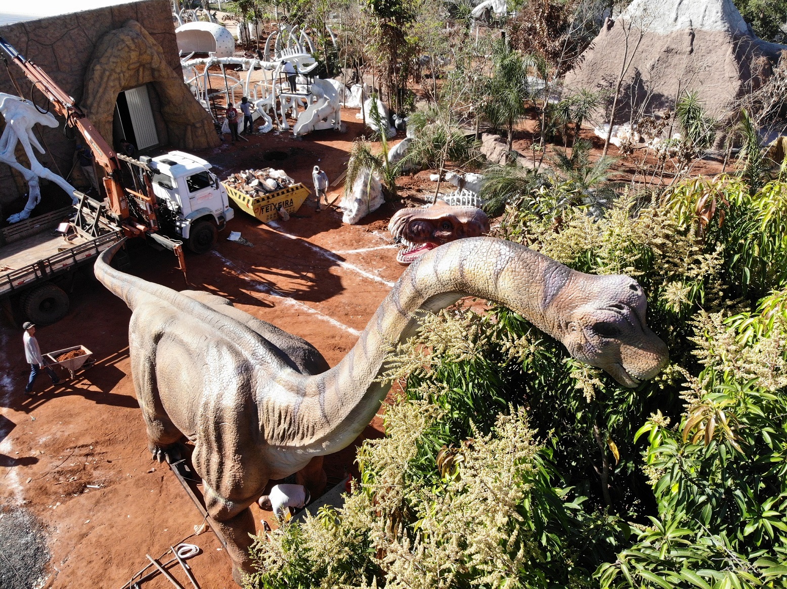 Vale dos Dinossauros - Grupo Dreams