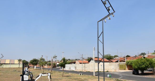 Obras Iluminacao - Cohab IV (2)