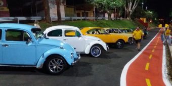 Encontro de Carros Antigos em Olímpia