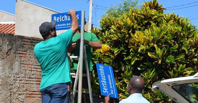 Placa nome de rua